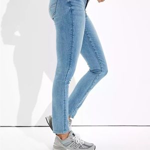 AMERICAN EAGLE Next Level Stretch Jeans